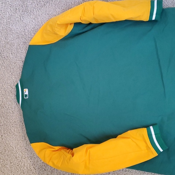 Nike Oakland A's Authentic Dugout Performance Full-Zip Jacket. - Picture 7 of 9